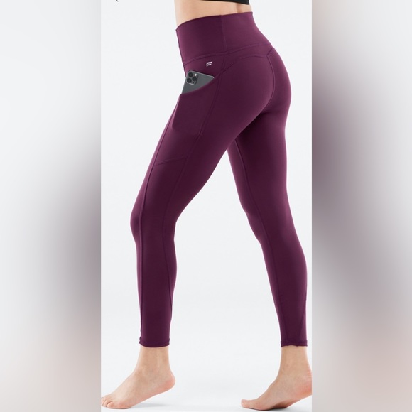 Fabletics Oasis PureLuxe High Waist 7/8 Legging - Picture 6 of 7